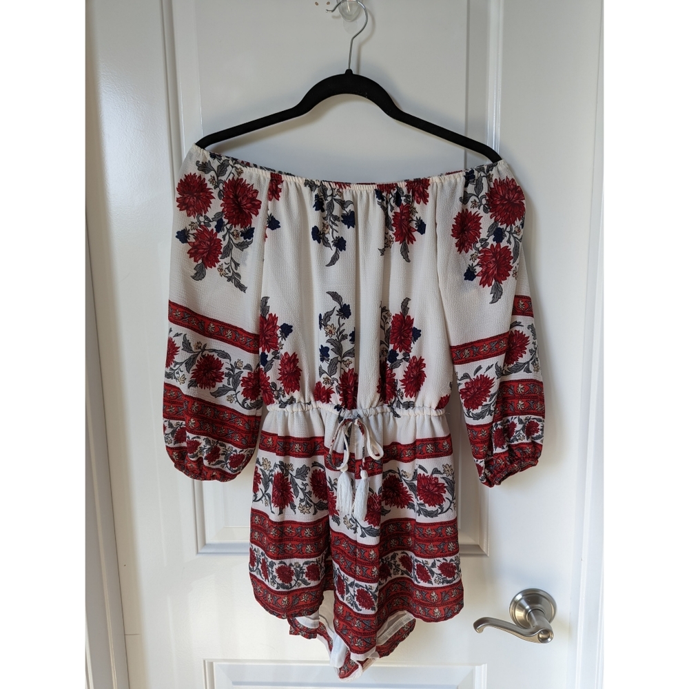 Reverse Off The Shoulder Quarter Sleeve Shorts Romper (S)